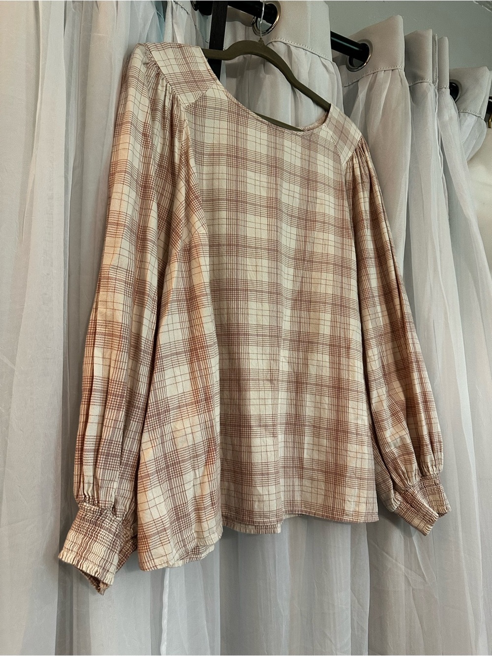 Ava Viv Plaid Long-Sleeve Blouse in Cream and Tan